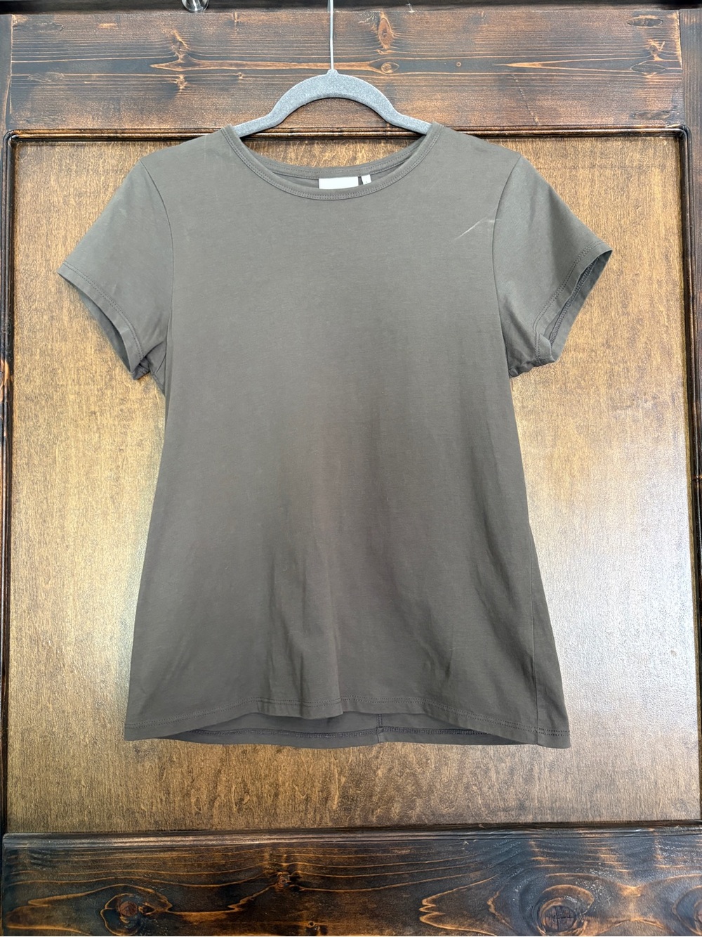 Richer Poorer Short Sleeve Crewneck Tee - Olive